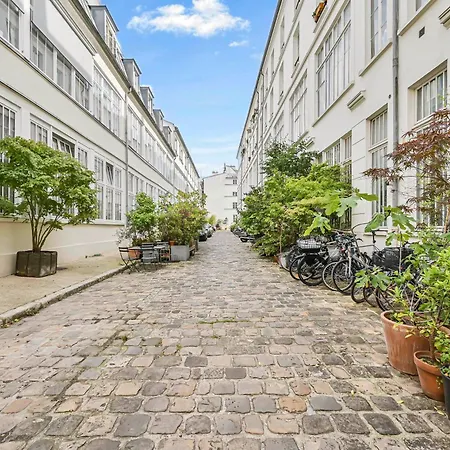 145 Sq Meter Loft With Ac Paris