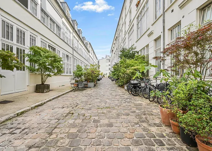 145 Sq Meter Loft With Ac Paris